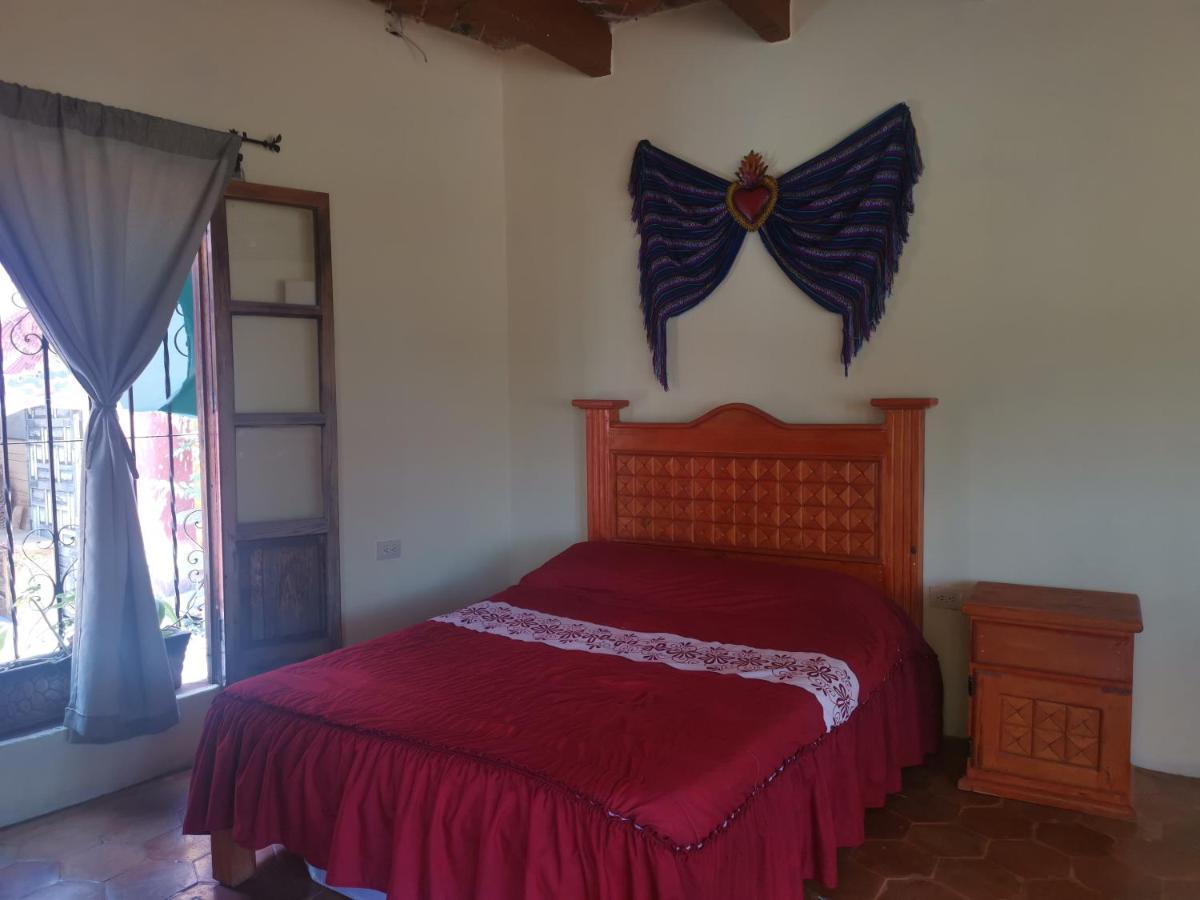 הוסטל סאן מיגל דה אלנדה La Casa Del Abuelo מראה חיצוני תמונה