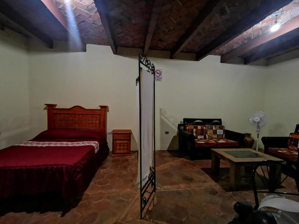 הוסטל סאן מיגל דה אלנדה La Casa Del Abuelo מראה חיצוני תמונה