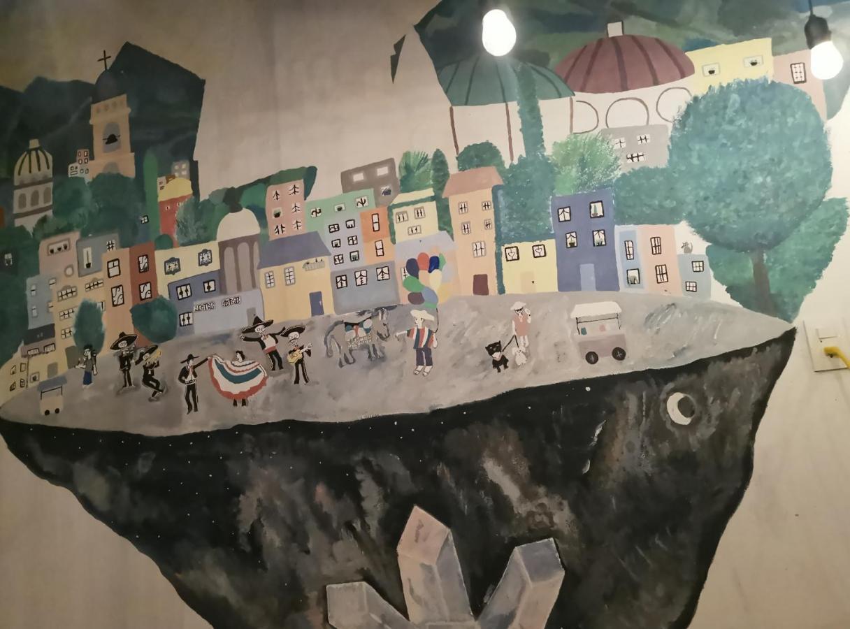 הוסטל סאן מיגל דה אלנדה La Casa Del Abuelo מראה חיצוני תמונה